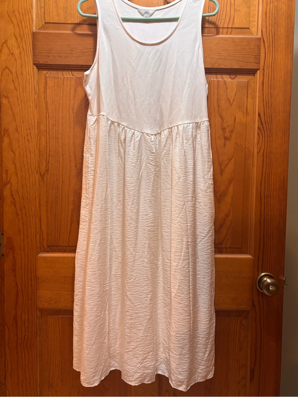 NWT Time and Tru Cream Sleeveless Midi Dress